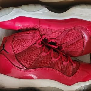 Grade school jordan 11